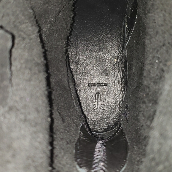 NWOT Frye Veronica Short Boots in Black - Picture 14 of 17